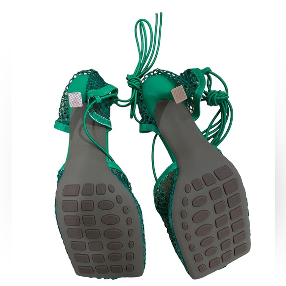 Fishnet Square Toe Heels - Picture 2 of 3